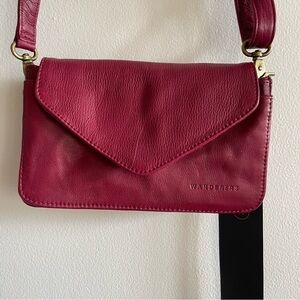 NWOT Wanderers Crossbody Bag w/Built In Wallet